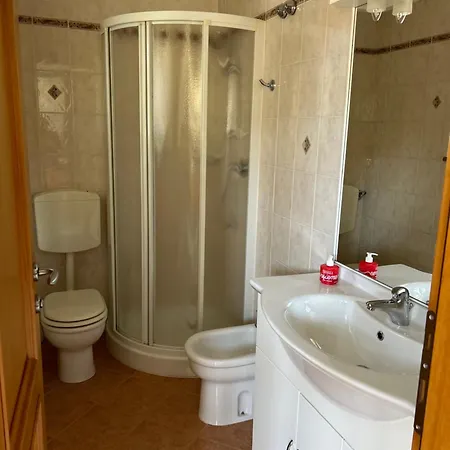 Bed and Breakfast Ai 2 Olmi - Monolocali Nel Múggia